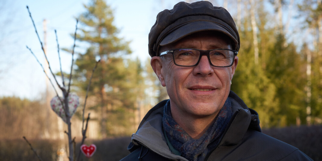 Tor Solbakken meiner at det er viktig at ein som han, med høg utdanning, god jobb og familie, fortel om det han har opplevd. Tor Solbakken meiner at det er viktig at ein som han, med høg utdanning, god jobb og familie, fortel om det han har opplevd.
