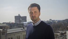 Formann i Fremskrittspartiets Ungdom, Bjørn-Kristian Svendsrud mener regjeringen bør ta initiativ overfor Lånekassen for å få senket renten. Formann i Fremskrittspartiets Ungdom, Bjørn-Kristian Svendsrud mener regjeringen bør ta initiativ overfor Lånekassen for å få senket renten.