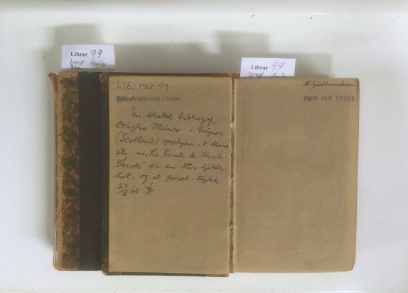 På forsiden av Voglers første bind står det notat fra 1866 med vurderingen om utgavens "stor sjeldenhet" (ubb-librar-99). På forsiden av Voglers første bind står det notat fra 1866 med vurderingen om utgavens "stor sjeldenhet" (ubb-librar-99).
