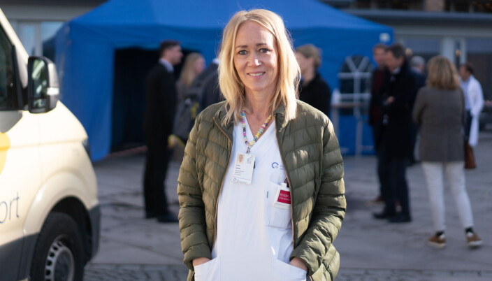 Intensivsjukepleiar, postdoktor og førsteamanuensis Kristin Hofsø fortel at ho jobbar tett med forskarar i byen Baltimore i USA. Der driv dei liknande forsking, berre på ein annan populasjon av intensivpasientar. Intensivsjukepleiar, postdoktor og førsteamanuensis Kristin Hofsø fortel at ho jobbar tett med forskarar i byen Baltimore i USA. Der driv dei liknande forsking, berre på ein annan populasjon av intensivpasientar.