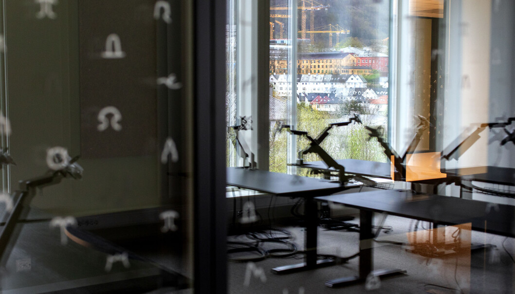 Dersom man skal få til pedagogisk utvikling, må folk snakkes med, skriver Jon A. Løkke og Tove S.Vee. Bildet viser HVLs nyåpnede bygg på Kronstad i Bergen. Dersom man skal få til pedagogisk utvikling, må folk snakkes med, skriver Jon A. Løkke og Tove S.Vee. Bildet viser HVLs nyåpnede bygg på Kronstad i Bergen.