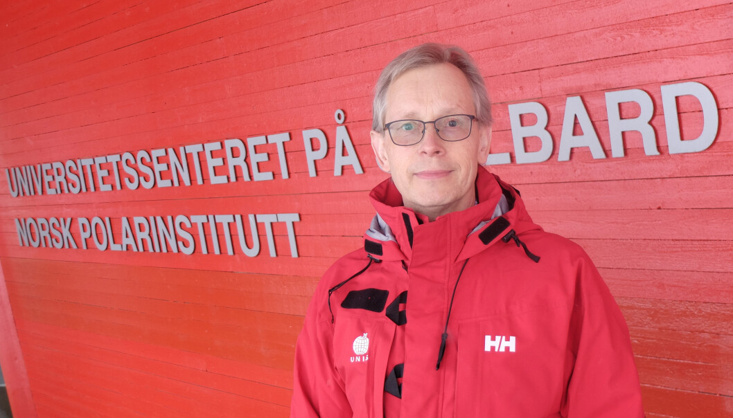 Jøran Moen fikk en mildt sagt spesiell start på karrieren som UNIS-direktør da han tiltrådte 1. mars, men er ved godt mot tross de utfordrende omstendighetene. Jøran Moen fikk en mildt sagt spesiell start på karrieren som UNIS-direktør da han tiltrådte 1. mars, men er ved godt mot tross de utfordrende omstendighetene.