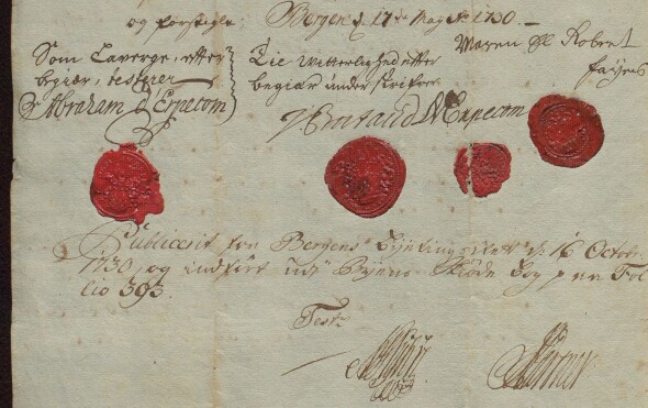 Andre side av skjøte fra Maren, enke etter Robbert Davidsen Faye (ubb-ms-1766-d). Andre side av skjøte fra Maren, enke etter Robbert Davidsen Faye (ubb-ms-1766-d).