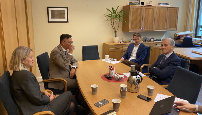 Dag Rune Olsen møtte Arbeiderparti-leder Jonas Gahr Støre, Nina Sandberg og Torstein Tvedt Solberg på Stortinget onsdag. Dag Rune Olsen møtte Arbeiderparti-leder Jonas Gahr Støre, Nina Sandberg og Torstein Tvedt Solberg på Stortinget onsdag.