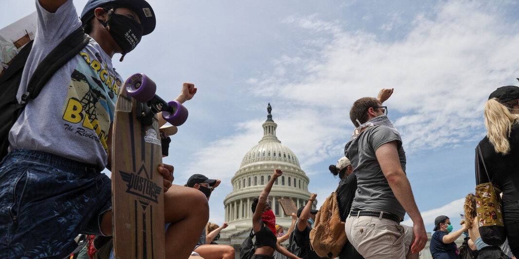 — Noe av det du ser i gatene i Washington nå er at landet fungerer veldig ulikt for folk, det er spesielt sant for afrikansk-amerikanere og folk med lav inntekt, sier Anthony Carnevale. — Noe av det du ser i gatene i Washington nå er at landet fungerer veldig ulikt for folk, det er spesielt sant for afrikansk-amerikanere og folk med lav inntekt, sier Anthony Carnevale.