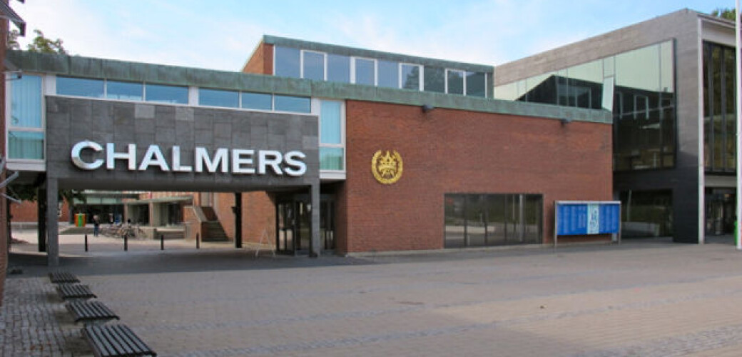 Chalmers tekniska högskole blir nødt til å si opp inntil 180 ansatte for å få skape balanse i økonomien innen 2022. Chalmers tekniska högskole blir nødt til å si opp inntil 180 ansatte for å få skape balanse i økonomien innen 2022.