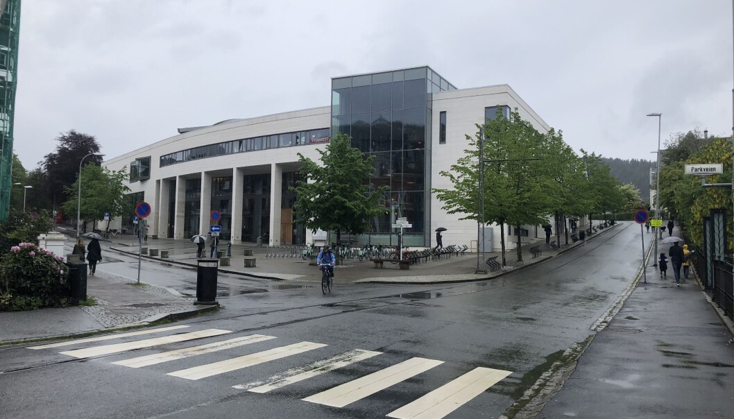 Seks professorer, rådgivere, førsteamanunsiser og postdoktorer, alle ansatt ved Universitetet i Bergen, skriver om relevans i dette innlegget. Seks professorer, rådgivere, førsteamanunsiser og postdoktorer, alle ansatt ved Universitetet i Bergen, skriver om relevans i dette innlegget.