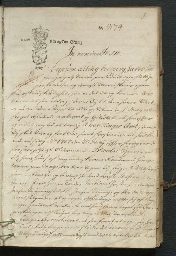 Første side i forhandlingsprotokoll til Knappmakerlauget som omtaler grunnleggelsen av Bergens knappmakerlaug den 20. juni 1707.