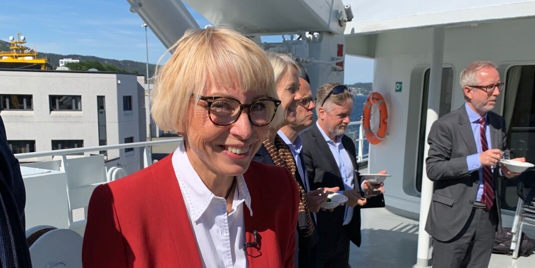 Havforskningsdirektør Sissel Rogne mener den kraftig forskningsinteressen rundt deres fagfelt kan resultere i at ressurser brukes på dobbeltarbeid. Havforskningsdirektør Sissel Rogne mener den kraftig forskningsinteressen rundt deres fagfelt kan resultere i at ressurser brukes på dobbeltarbeid.