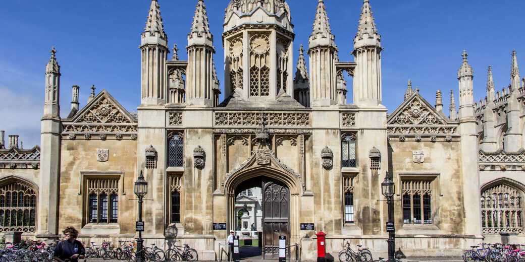 Ved University of Cambridge, her ved King's College, vil alle forelesninger være digitale fram til sommeren 2021. Ved University of Cambridge, her ved King's College, vil alle forelesninger være digitale fram til sommeren 2021.