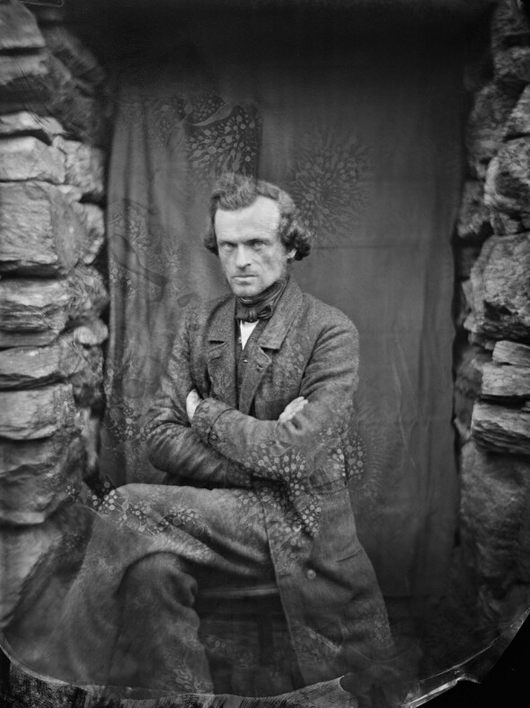 Portrett av Røldalspresten Christopher Andreas Vibe (1826-1905) frå 1862-1863. Ubb-kk-nbx-0002. Portrett av Røldalspresten Christopher Andreas Vibe (1826-1905) frå 1862-1863. Ubb-kk-nbx-0002.