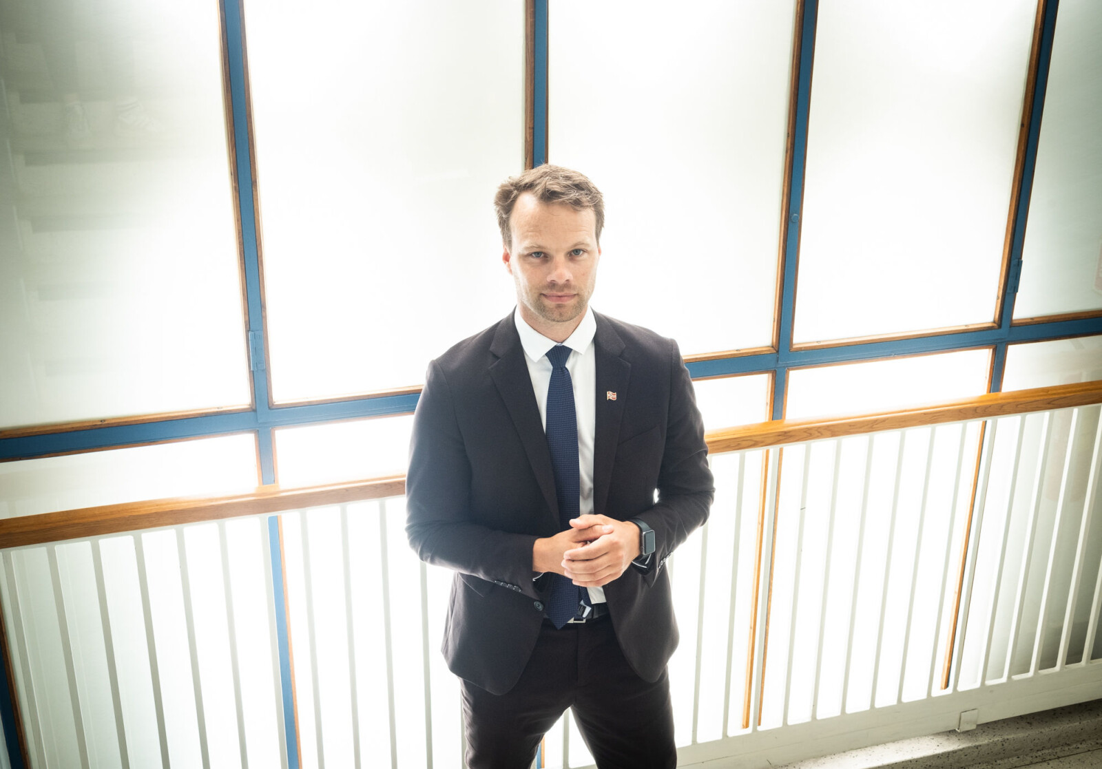 Stortingsrepresentant og innvandringspolitisk talsperson, Jon Helgheim (Frp), meiner enkelte ved universiteta spreier konspirasjonsteoriar om at det finst eit rasistisk system i Noreg. Fleire meiner at han sjølv spreier konspirasjonsteoriar ved å hevde det. Stortingsrepresentant og innvandringspolitisk talsperson, Jon Helgheim (Frp), meiner enkelte ved universiteta spreier konspirasjonsteoriar om at det finst eit rasistisk system i Noreg. Fleire meiner at han sjølv spreier konspirasjonsteoriar ved å hevde det.