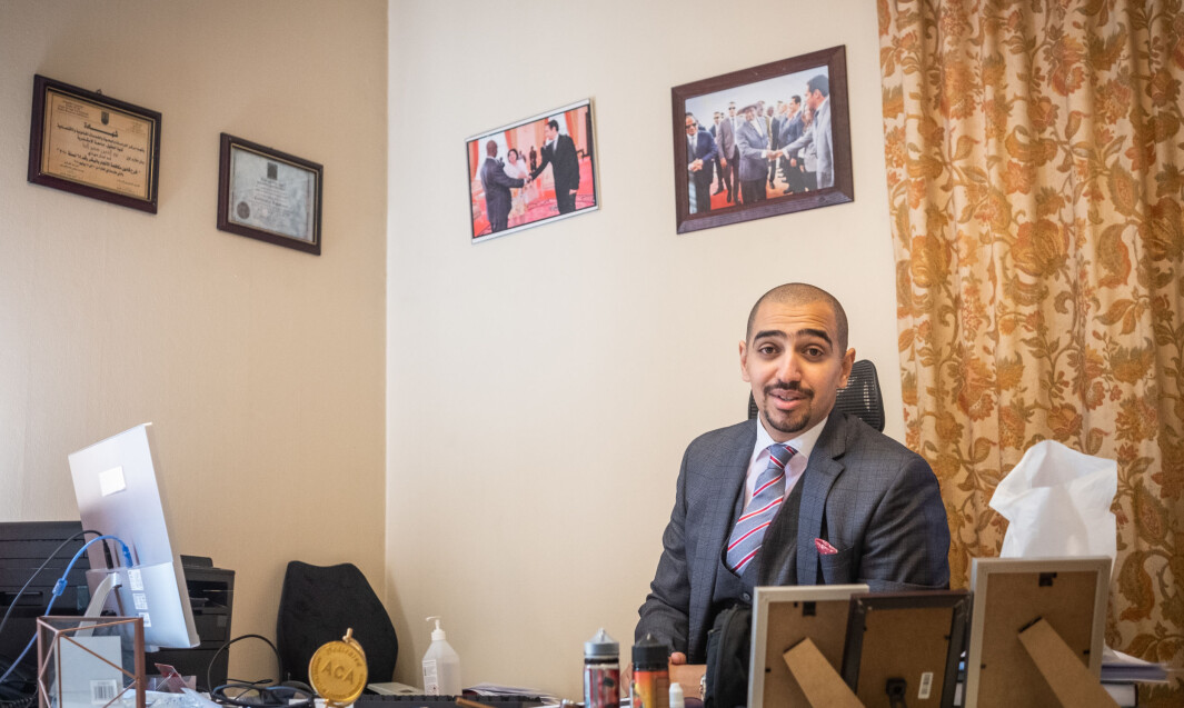 Nour El-Bana konsul ved den egyptiske ambassaden i Oslo. Nour El-Bana konsul ved den egyptiske ambassaden i Oslo.