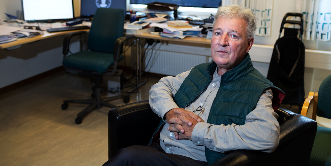 Det virker ikke som om fakultetsledelsen er interessert i å forsones, sier professor Svein Larsen, som synes hele situasjonen er lei. Det virker ikke som om fakultetsledelsen er interessert i å forsones, sier professor Svein Larsen, som synes hele situasjonen er lei.