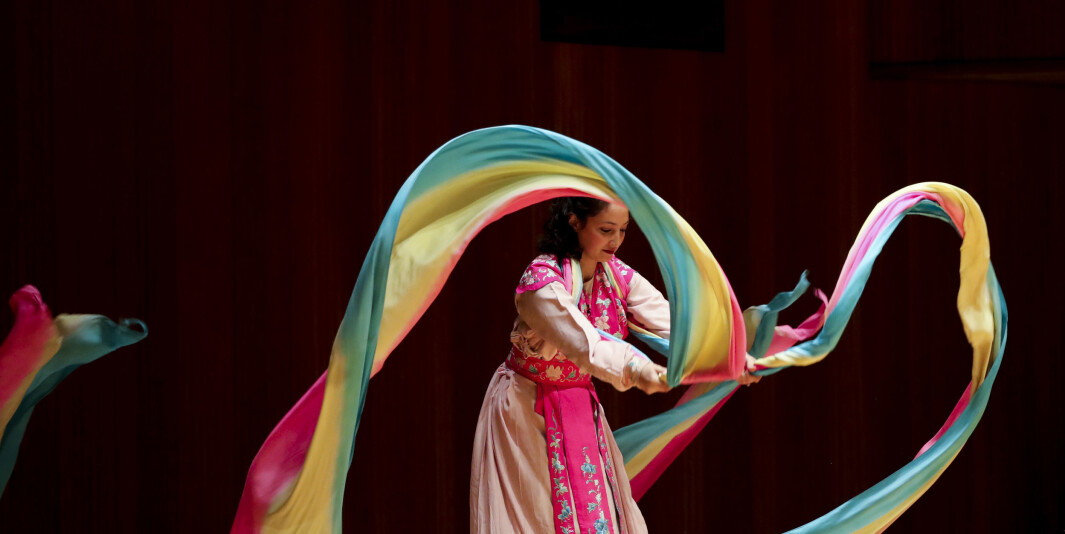 Siden 2004 er det opprettet over 500 konfutseinstitutter. Her er Carrie Feyerabend fra Confucius Institute of Chinese Opera (CICO) ved Binghamton University (BU) i en forestilling fra november 2018. Siden 2004 er det opprettet over 500 konfutseinstitutter. Her er Carrie Feyerabend fra Confucius Institute of Chinese Opera (CICO) ved Binghamton University (BU) i en forestilling fra november 2018.