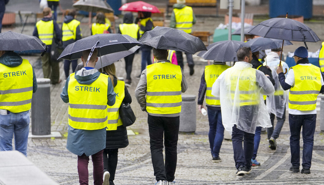 Departementer, direktorater, flere universiteter, høgskoler og forskningsinstitutter vil bli rammet dersom det blir streik i staten fra 24. mai. Departementer, direktorater, flere universiteter, høgskoler og forskningsinstitutter vil bli rammet dersom det blir streik i staten fra 24. mai.