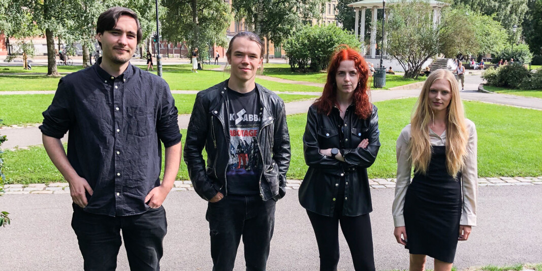 F.v. Studentane Magnus Vanebo, Vebjørn Pedersen, Andrea Veiden og Iris April Andresen har saman med Elias Kallestein sett det naudsynt å rope varsku om utviklinga ved Kunsthøgskulen i Oslo. F.v. Studentane Magnus Vanebo, Vebjørn Pedersen, Andrea Veiden og Iris April Andresen har saman med Elias Kallestein sett det naudsynt å rope varsku om utviklinga ved Kunsthøgskulen i Oslo.