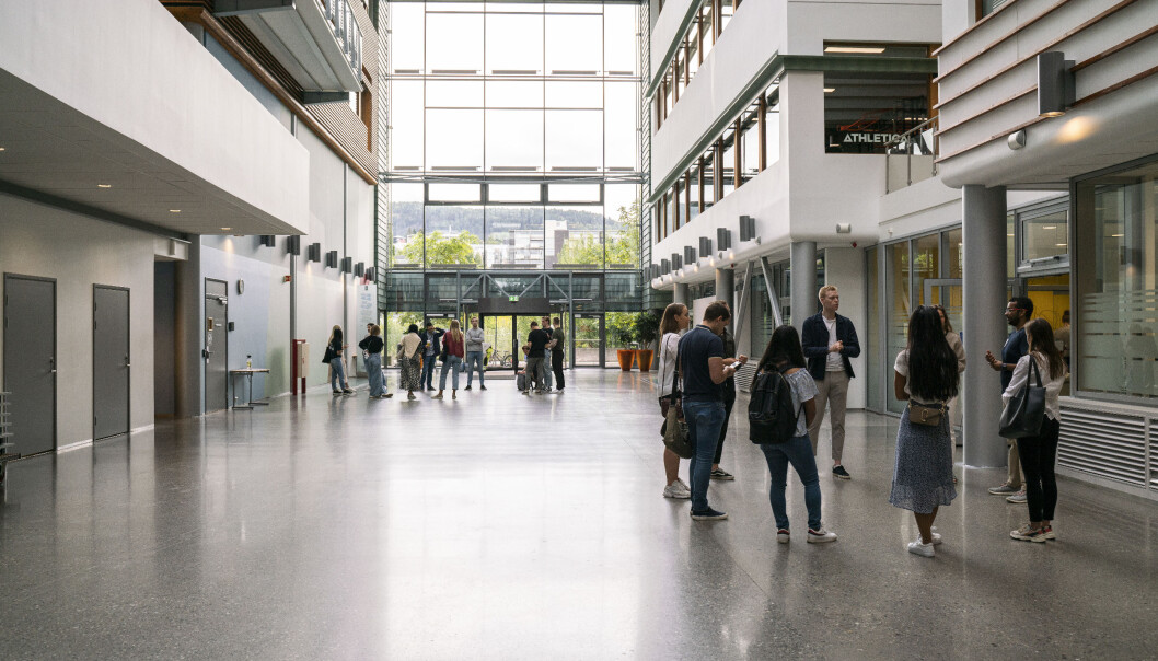 En BI-student gikk fra F til A etter å ha klaget. Etter å ha strøket valgte han å avslutte siviløkonomstudiet. En BI-student gikk fra F til A etter å ha klaget. Etter å ha strøket valgte han å avslutte siviløkonomstudiet.