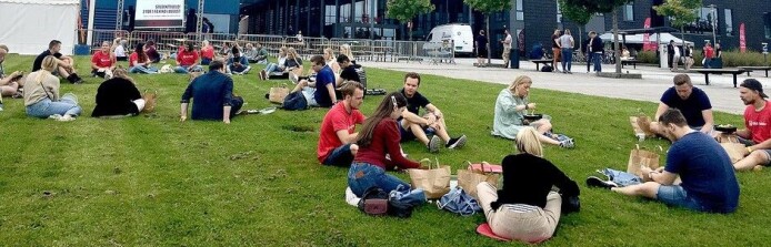 Studiestart i puljer for studentene ved Universitetet i Agder, her fra campus i Grimstad mandag. Studiestart i puljer for studentene ved Universitetet i Agder, her fra campus i Grimstad mandag.
