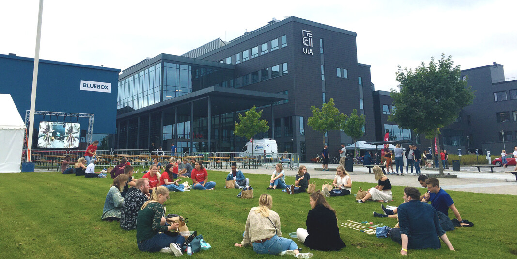 En undersøkelse ved Universitetet i Agder viser at studentene mest av alt ønsker seg tilbake til undervisning med fysisk tilstedeværelse. Her fra årets studiestart ved campus i Grimstad. En undersøkelse ved Universitetet i Agder viser at studentene mest av alt ønsker seg tilbake til undervisning med fysisk tilstedeværelse. Her fra årets studiestart ved campus i Grimstad.