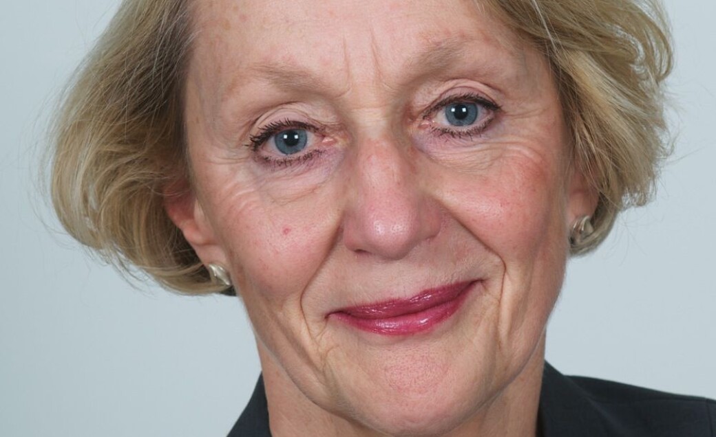— Det unike i denne saka – at ein drapsdømt er si eiga kjelde til forskinga, berre ti år etter dommen fall – er grunn nok i seg sjølv til å diskutere grundig om prosjektet er etisk forsvarleg, seier Anne Inger Helmen Borge. — Det unike i denne saka – at ein drapsdømt er si eiga kjelde til forskinga, berre ti år etter dommen fall – er grunn nok i seg sjølv til å diskutere grundig om prosjektet er etisk forsvarleg, seier Anne Inger Helmen Borge.