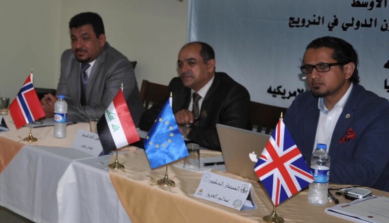 Azab Alaziz-Alhashemi til høyre, har representert organisasjonen til Aihan Jaf i midten.