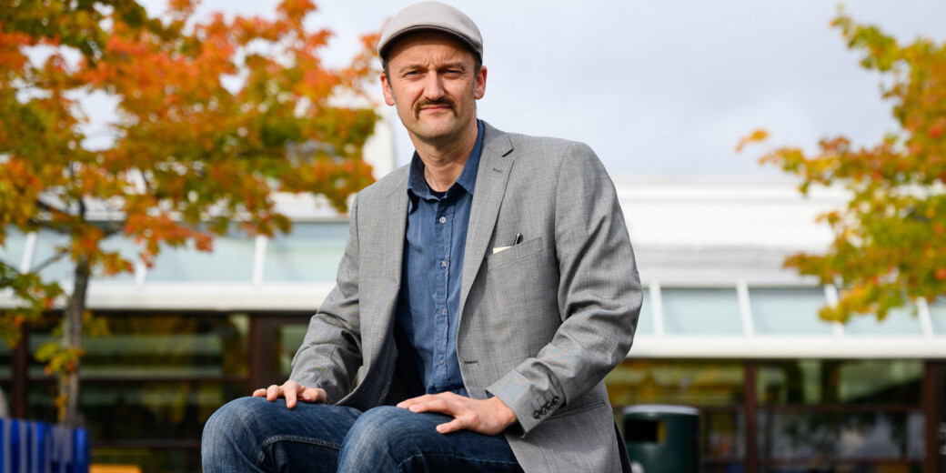 Særlig etter onsdagens episode der en student slo en medstudent i hodet med en sykkelhjelm, føler Roe Fremstedal behov for å si ifra. Særlig etter onsdagens episode der en student slo en medstudent i hodet med en sykkelhjelm, føler Roe Fremstedal behov for å si ifra.