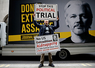 Akademikarar i bresjen for Assange: — Rettssak kan få følgjer for den frie forskinga