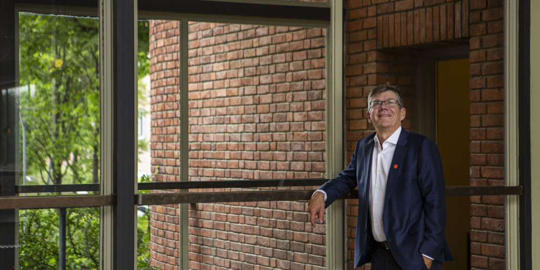 Det skal være høyt under taket ved Universitetet i Oslo, sier rektor Svein Stølen, som ikke har sansen for at man importerer problemstillinger som ikke passer i norsk akademia. Det skal være høyt under taket ved Universitetet i Oslo, sier rektor Svein Stølen, som ikke har sansen for at man importerer problemstillinger som ikke passer i norsk akademia.