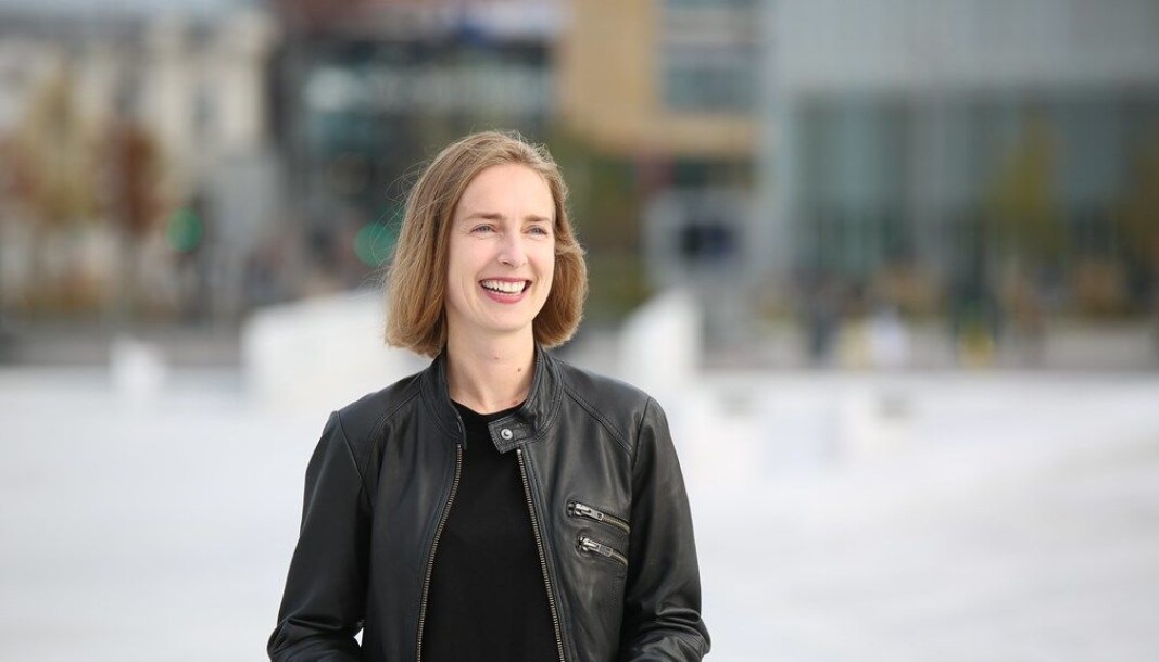 Næringsminister Iselin Nybø deler ut nye midler til næringsrettet forskning. Næringsminister Iselin Nybø deler ut nye midler til næringsrettet forskning.