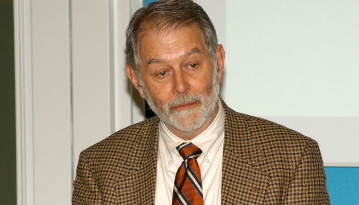 Professor og æresdoktor ved NHH, Robert B. Wilson, ble mandag tildelt nobelsprisen i økonomi sammen med Paul R. Milgrom. Professor og æresdoktor ved NHH, Robert B. Wilson, ble mandag tildelt nobelsprisen i økonomi sammen med Paul R. Milgrom.