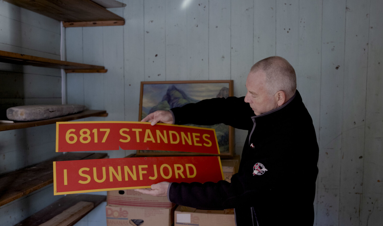 Posten skulle fram, men det er lenge sidan. Kvalheim meiner han kjem frå ei sta slekt, som kanskje har gjort han ein smule immun mot konformitet og gruppetenking. Posten skulle fram, men det er lenge sidan. Kvalheim meiner han kjem frå ei sta slekt, som kanskje har gjort han ein smule immun mot konformitet og gruppetenking.