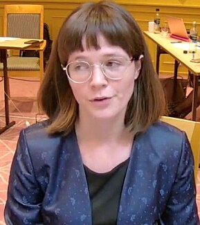 Alle bør få en måned, og så bør det taes individuelle vurderinger av om noen trenger mer, sa Runa Falck. Alle bør få en måned, og så bør det taes individuelle vurderinger av om noen trenger mer, sa Runa Falck.