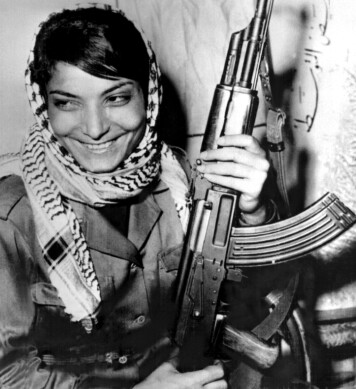 Leila Khaled i 1969, året da hun deltok i den første flykapringen. Leila Khaled i 1969, året da hun deltok i den første flykapringen.