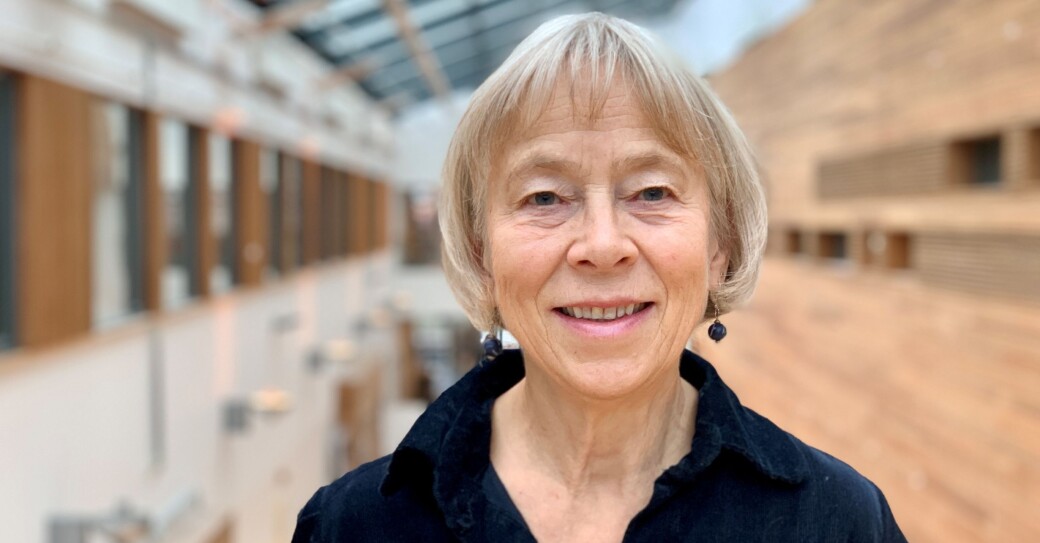 Ragnhild Lund får pris. Ragnhild Lund får pris.