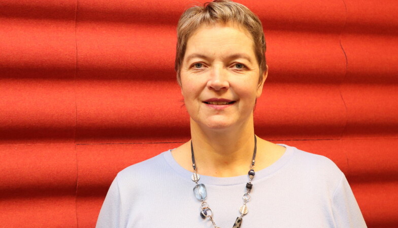 Rektor Hanne Solheim Hansen avviser kritikken.