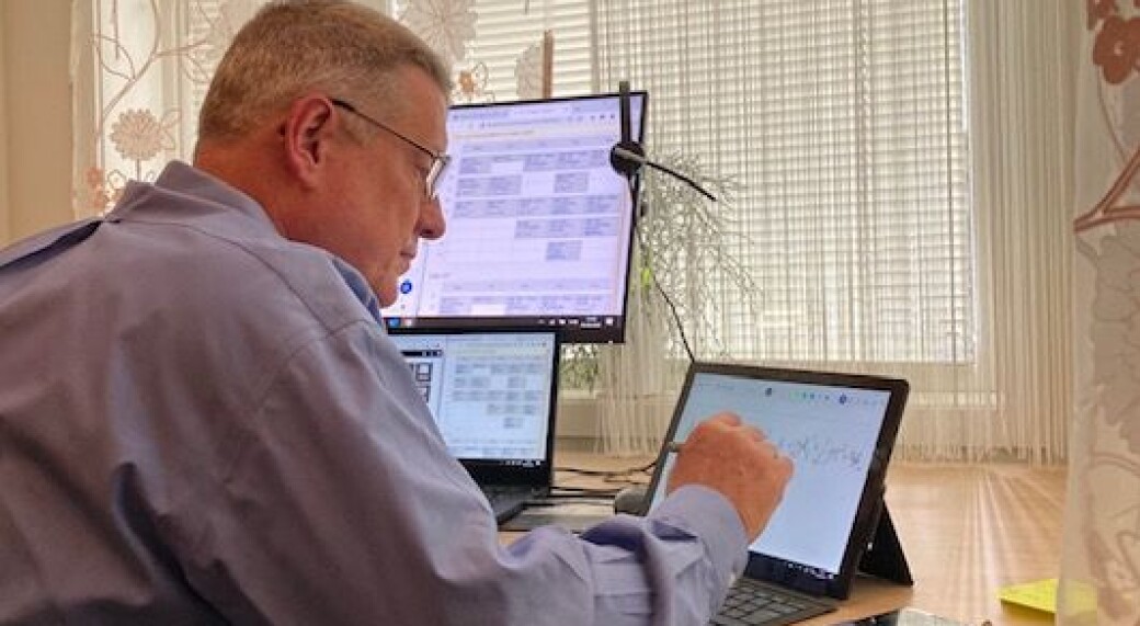 I fremtiden kommer mye av undervisningen som lar seg gjennomføre digitalt, til å bli gjennomført digitalt, mener Viggo Gabriel Borg Pedersen. I fremtiden kommer mye av undervisningen som lar seg gjennomføre digitalt, til å bli gjennomført digitalt, mener Viggo Gabriel Borg Pedersen.