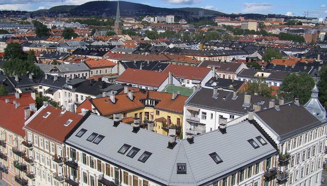 Utsikt fra studentblokka «Siloen» (Marselis gate 24) mot nordøst over Grünerløkka i Oslo. Utsikt fra studentblokka «Siloen» (Marselis gate 24) mot nordøst over Grünerløkka i Oslo.