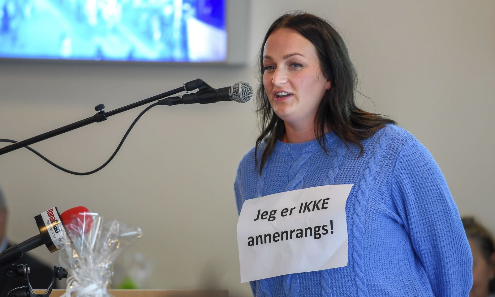 Katrine Johnsen har tatt kampen for Nesna på vegne av studentane. — Eg har tapt nokre illusjonar undervegs. Det har kosta å stå i det. Men eg har også lært mykje, seier ho. Katrine Johnsen har tatt kampen for Nesna på vegne av studentane. — Eg har tapt nokre illusjonar undervegs. Det har kosta å stå i det. Men eg har også lært mykje, seier ho.