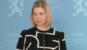 Kunnskapsminister Guri Melby under pressekonferansen 3. januar.