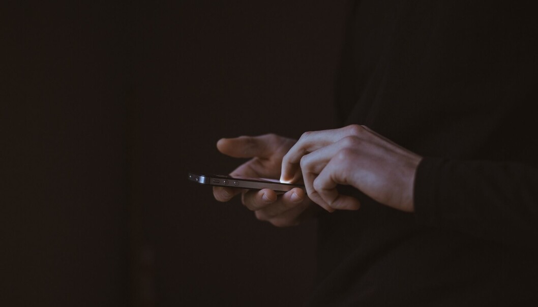 — Tjenesten skal være et lavterkseltilbud for gode samtaler, forteller prosjektleder for studenttelefonen i Mental Helse. — Tjenesten skal være et lavterkseltilbud for gode samtaler, forteller prosjektleder for studenttelefonen i Mental Helse.