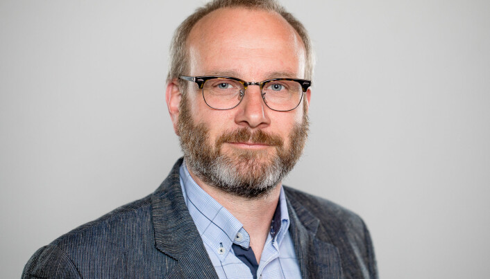 Økonomidirektør ved NMBU, Hans Christian Sundby, sier at avvik fra markedspris der det foreligger prisgarantier vil være en del av avtaleoppfølgingen mot leverandør. Økonomidirektør ved NMBU, Hans Christian Sundby, sier at avvik fra markedspris der det foreligger prisgarantier vil være en del av avtaleoppfølgingen mot leverandør.