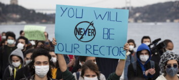 Studenter raser mot rektor utnevnt av presidenten: «Du blir aldri vår rektor»