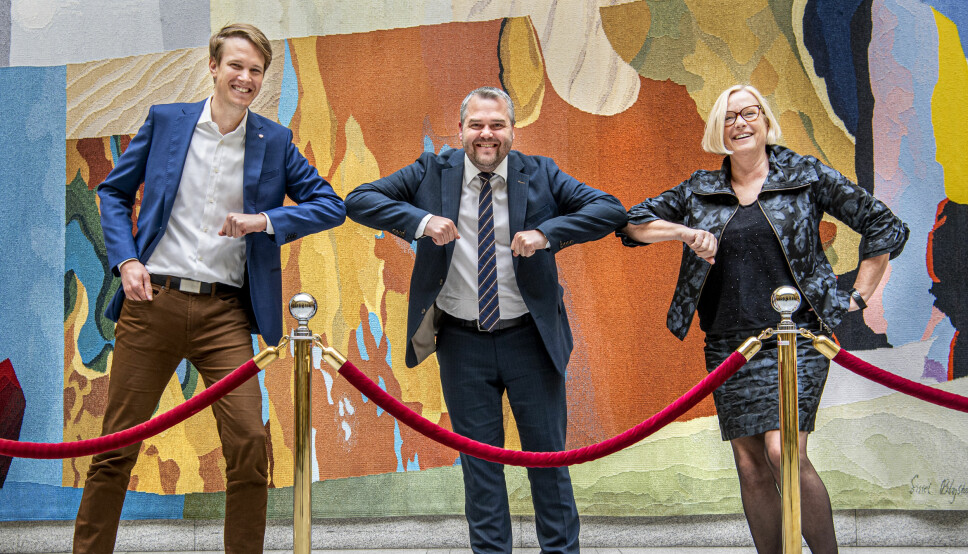 Glad allianse: Torstein Tvedt Solberg, Roy Steffensen, Frp, og Marit Arnstad, var glade for å sikre flertall for endring av finansiering koblet mot arbeidslivsrelevans i mai 2020.