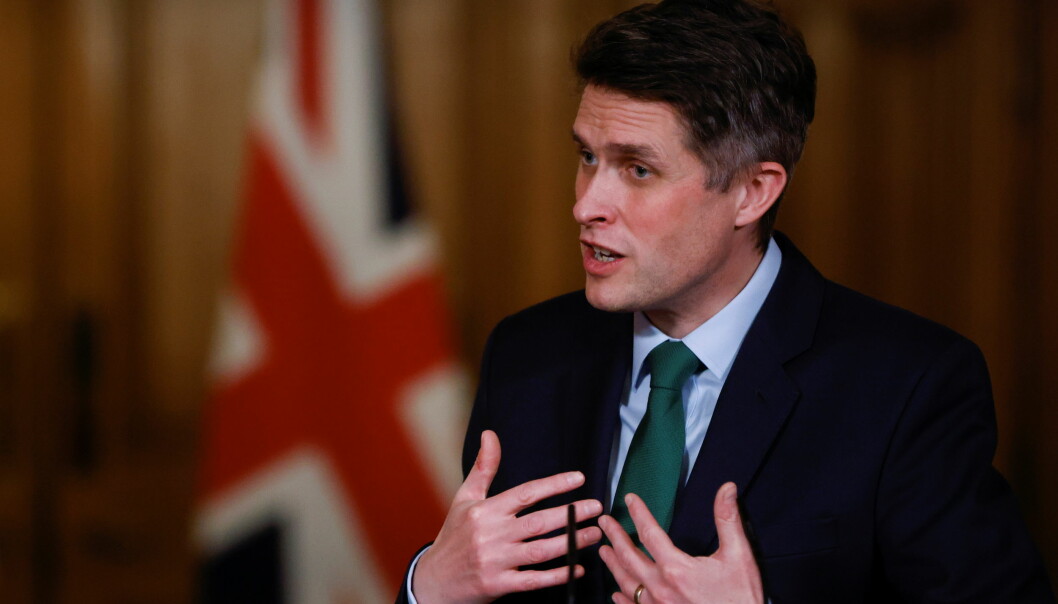 Den britiske utdanningsministeren Gavin Williamson møter motbør for forslag om ytringsfrihet.