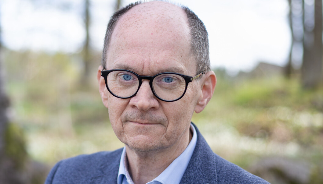 Rektor ved Linköpings universitet, Jan-Ingvar Jönsson, mener universitetet har en juridisk forpliktelse til å granske om forskerne har fulgt god forskningsskikk i sitt arbeid med BRÅ-rapporten. Rektor ved Linköpings universitet, Jan-Ingvar Jönsson, mener universitetet har en juridisk forpliktelse til å granske om forskerne har fulgt god forskningsskikk i sitt arbeid med BRÅ-rapporten.