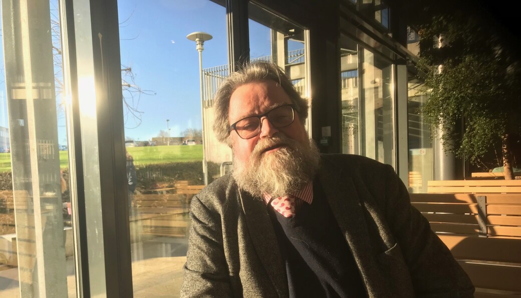 Etikkekspert Anne Inger Helmen Borge har eit godt poeng når ho vil lyfte slike saker ut or nærmiljøet til den som blir klaga for juks, skriv professor Bjørn Kvalsvik Nicolaysen. Etikkekspert Anne Inger Helmen Borge har eit godt poeng når ho vil lyfte slike saker ut or nærmiljøet til den som blir klaga for juks, skriv professor Bjørn Kvalsvik Nicolaysen.