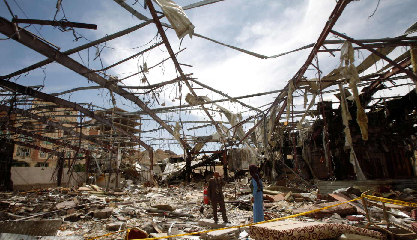 Member of the Specialized Criminal Prosecution Rajeh Zayed (L) responds to a call during a visit by human rights activists to a community hall that was struck by an air strike during a funeral on October 8, in Sanaa, Yemen, October 16, 2016. REUTERS/Mohamed al-Sayaghi Member of the Specialized Criminal Prosecution Rajeh Zayed (L) responds to a call during a visit by human rights activists to a community hall that was struck by an air strike during a funeral on October 8, in Sanaa, Yemen, October 16, 2016. REUTERS/Mohamed al-Sayaghi