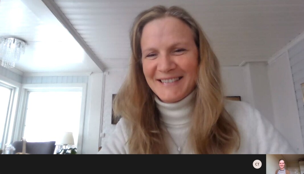 Fra et hjemmekontor til et annet fikk Khrono endelig et intervju med Forskingsrådets nye direktør, Mari Sundli Tveit, om kritikken som har rast mot rådets søknadsbehandling den siste tiden. Fra et hjemmekontor til et annet fikk Khrono endelig et intervju med Forskingsrådets nye direktør, Mari Sundli Tveit, om kritikken som har rast mot rådets søknadsbehandling den siste tiden.
