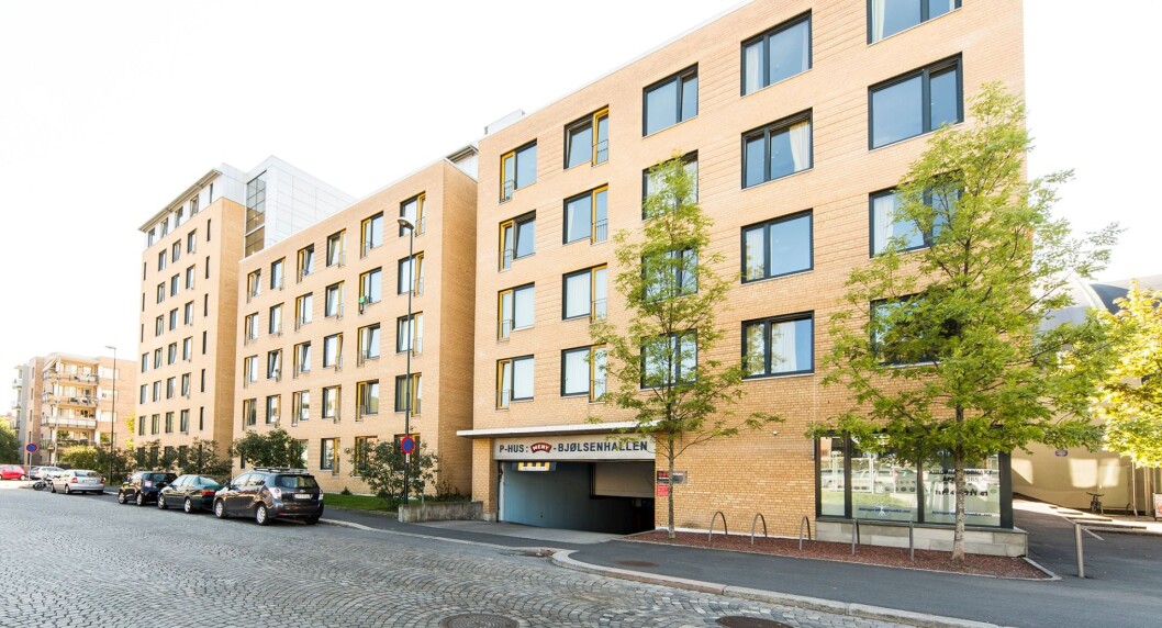 Dignes' rullestol ble stjålet fra Bjølsen studentby i Oslo. Nå ber hun om tips fra folk som kan ha observert tyven. Dignes' rullestol ble stjålet fra Bjølsen studentby i Oslo. Nå ber hun om tips fra folk som kan ha observert tyven.